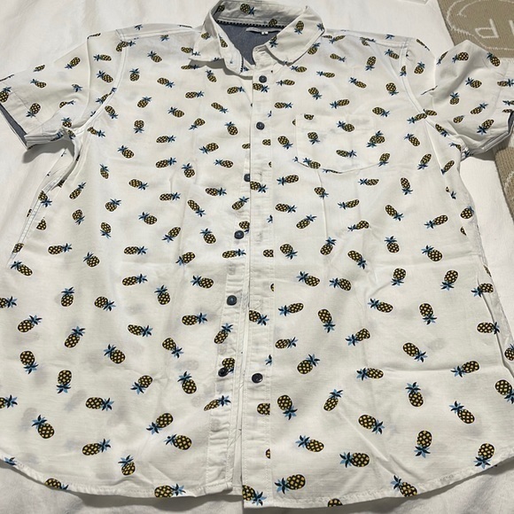 Sovereign Code Pineapple Button Down